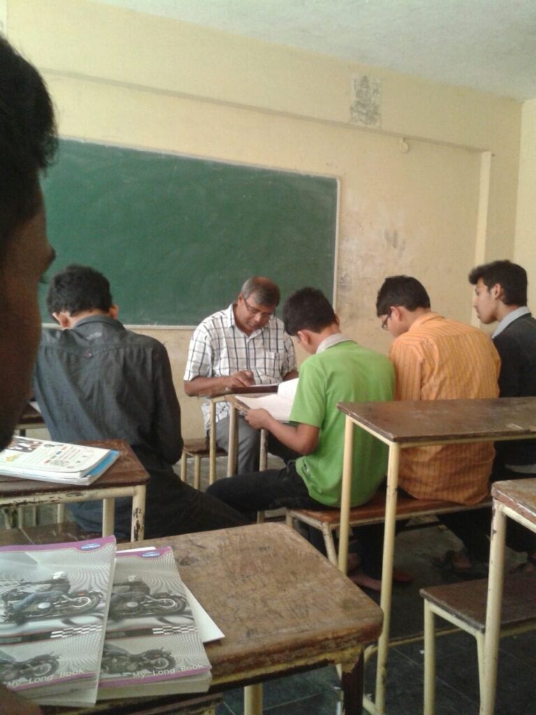 Best Organic Chemistry Teacher in India for NEET & IIT-JEE